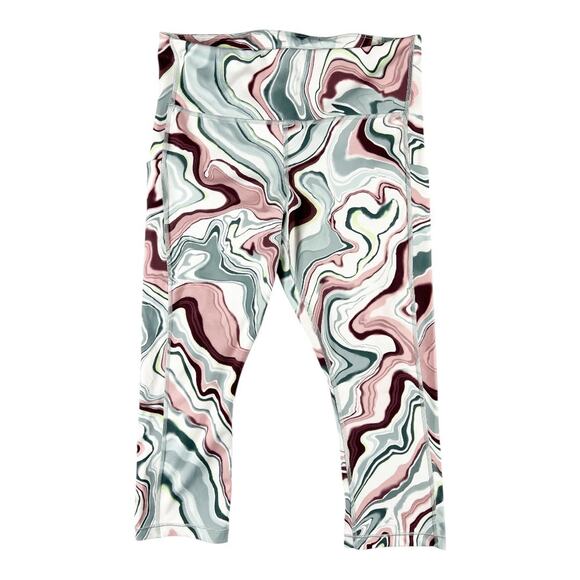 Athleta Pants - Athleta Ultimate Stash Pocket Capri Swirl Leggings Large